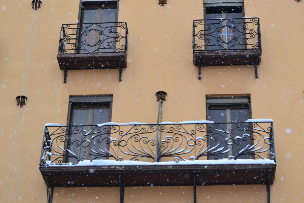 Hotel Bellavista Bellver De Cerdanya Ngoại thất bức ảnh