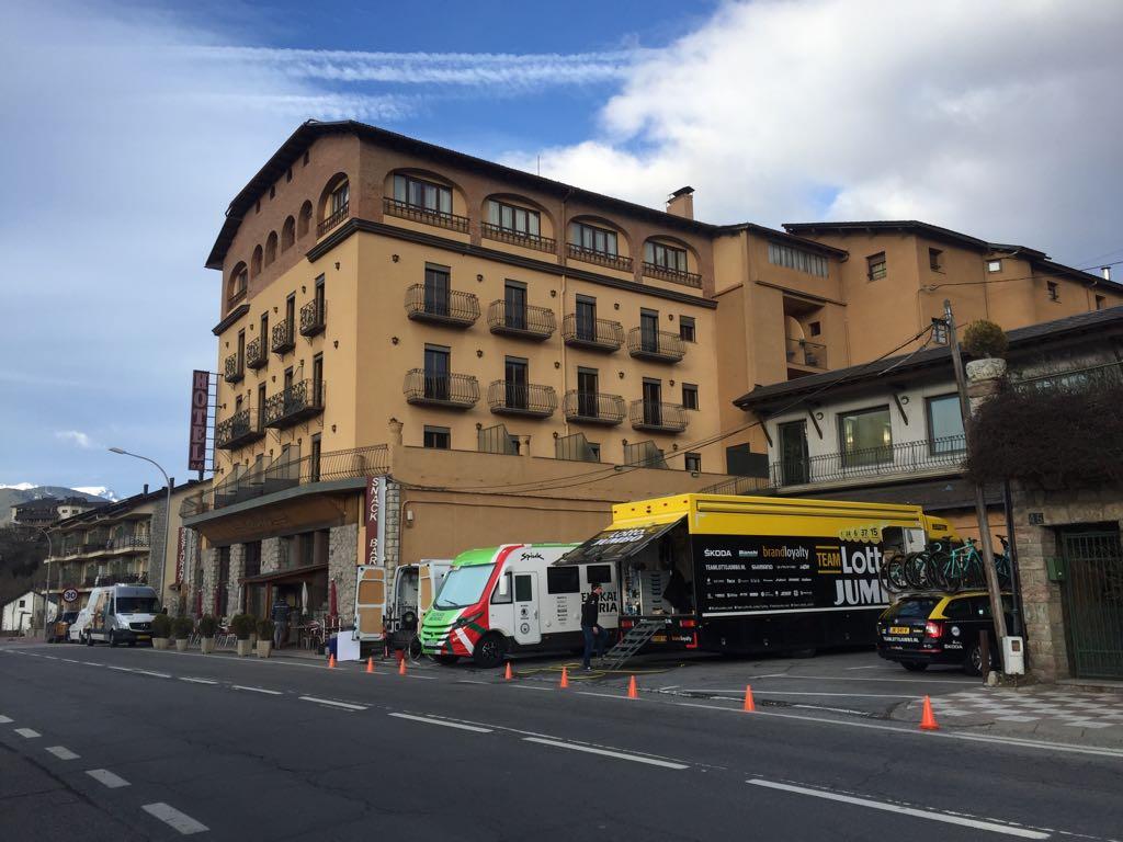 Hotel Bellavista Bellver De Cerdanya Ngoại thất bức ảnh