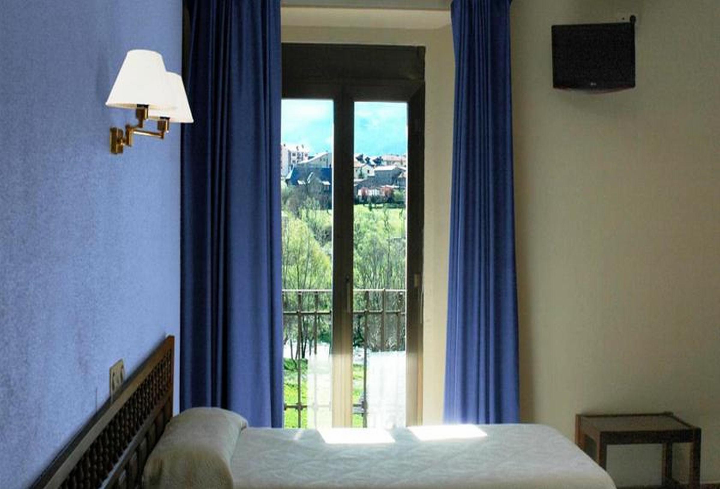Hotel Bellavista Bellver De Cerdanya Ngoại thất bức ảnh