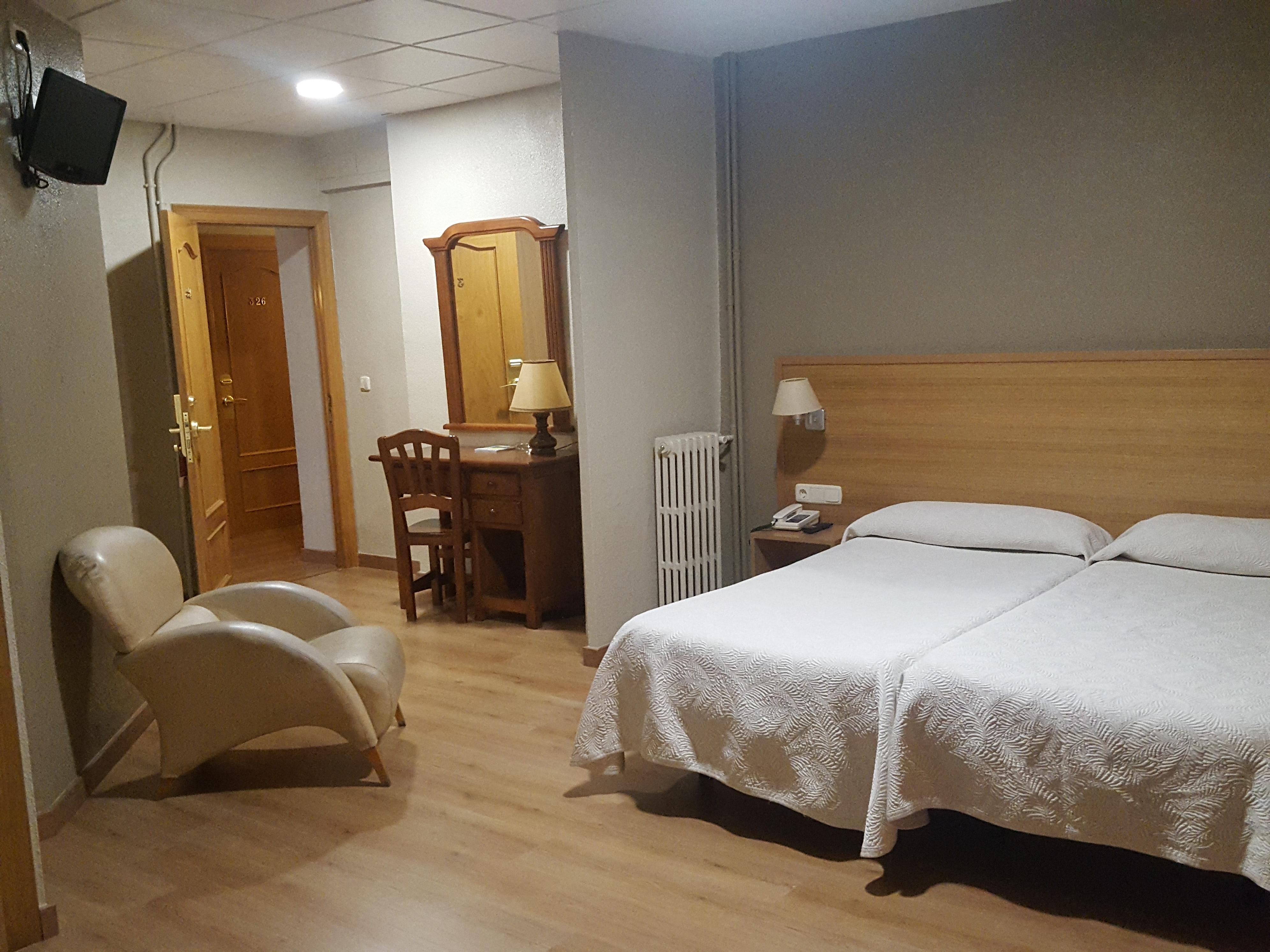 Hotel Bellavista Bellver De Cerdanya Ngoại thất bức ảnh